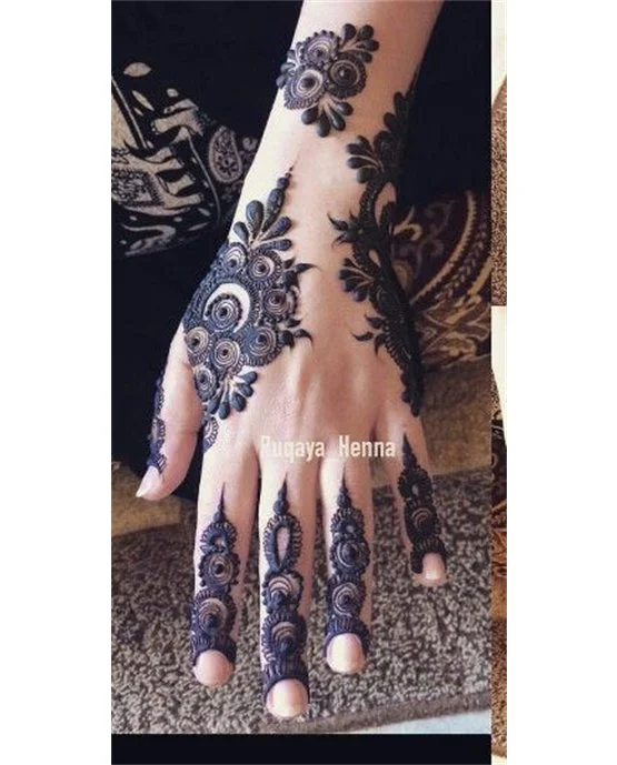 Timeless Fill Back Hand Mehndi Design Trail Timeless Fill Back Hand Mehndi Design Trail